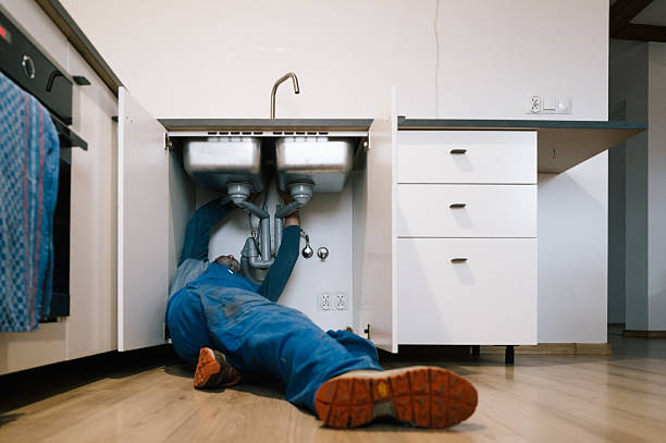 Professional Leak Detection technician working in Ross, OH
